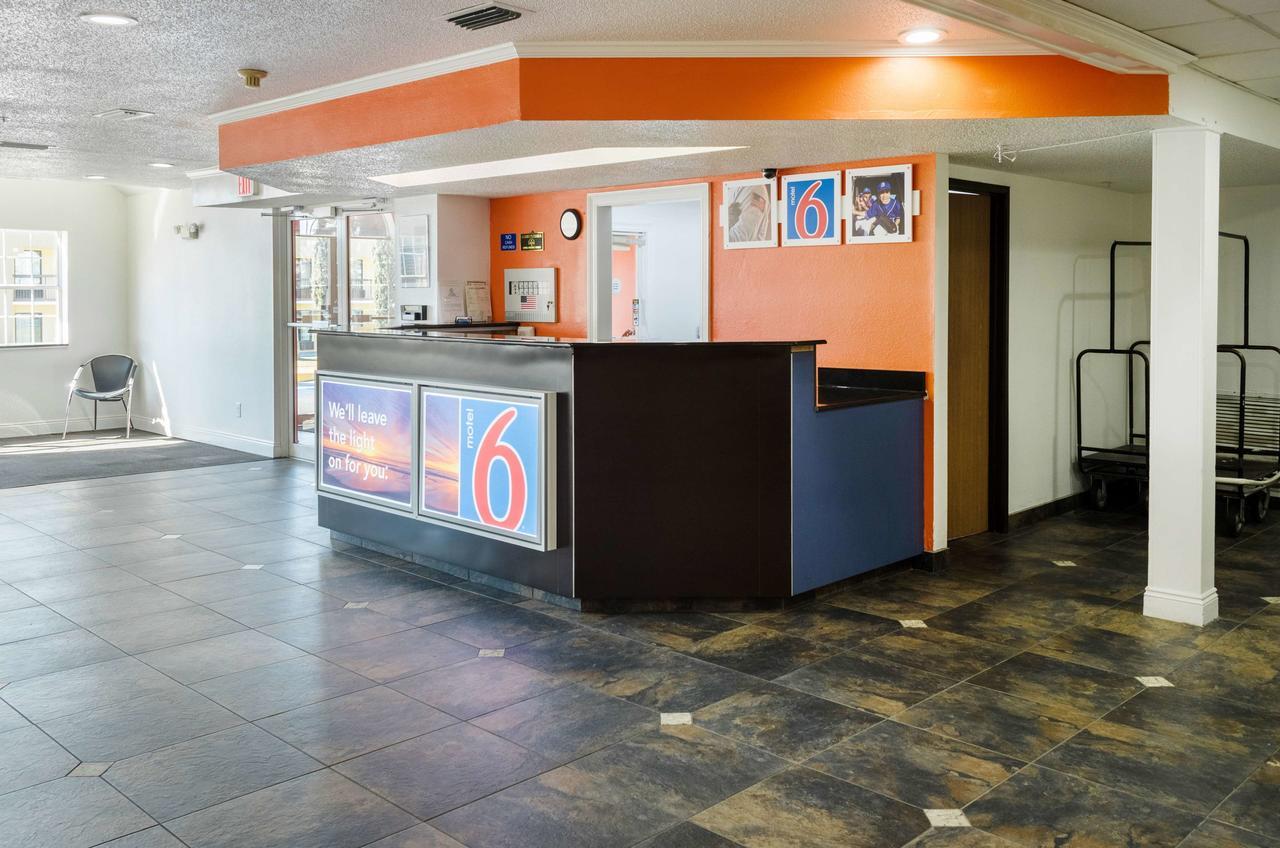 Motel 6-Mobile, Al Tillmans Corner Eksteriør bilde